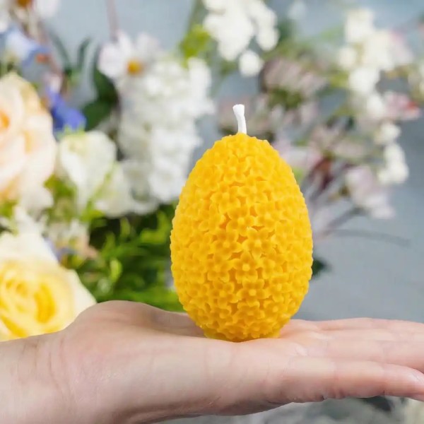 Kerze Ei mit Blütendesign aus Raps & Olivenwachs , 55x80mm in gelb
