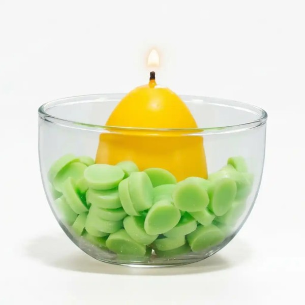 Wiener interaktive Osternest-Kerze in gelb aus Raps & Olivenwachs